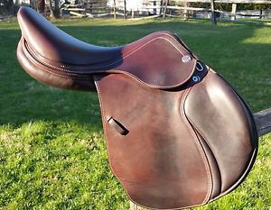 17 inch Prestige Sinead Event Saddle, Brown Deluxe Lux Leather for extra grip!