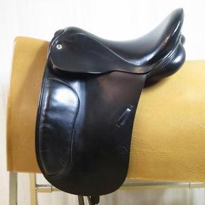 BARNSBY "Schleese Special" Crowne Dressage Saddle 17"