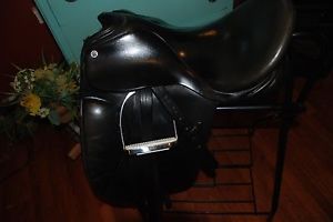 Cliff Barnsby Luxus Dressage Saddle 17.5 seat  #4 wide tree