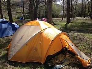 The North Face VE 25 - 3 person 4 Season Expedition Tent