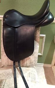 Fryso Legacy Dressage Saddle
