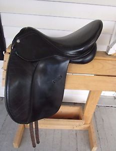 KLIMKE MILLER Dressage Saddle 17.5" Seat Wide Tree Black Pre Owned