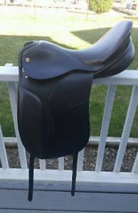 18in XW Rembrandt dressage saddle