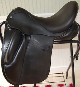 17.5" Wolfang Solo Custom Saddlery Dressage saddle for sale