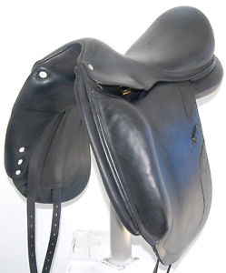 17.5" CWD DRESSAGE SADDLE (SO18506) FULL CALF LEATHER, GOOD CONDITION !! - DWC