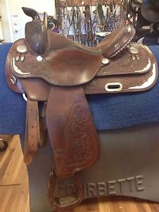 15 1/2" CIRCLE Y SHOW SADDLE WITH SILVER