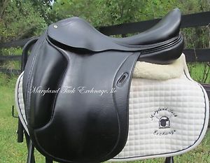 18.5" CWD SE05 MONOFLAP French black dressage saddle- mw tree+ cover included!
