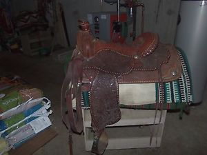 western saddle Capriola  all round 17 inch