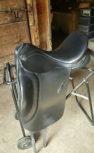 Cliff Barnsby Pro N-Gage Dressage Saddle 18 Wide