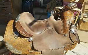 RIOS CUSTOM Used Saddle. Very nice leather, suede, real wood OLDER HIGH QUALITY