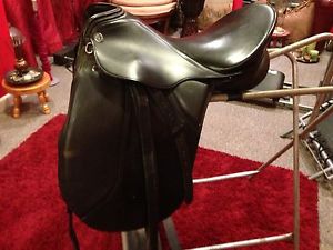 Kieffer Wien Black 17" Dressage Saddle