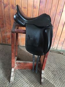 Perfect Condition County Fusion Dressage Saddle