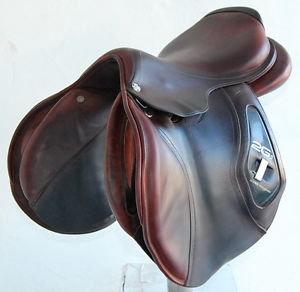 17.5" CWD 2Gs SADDLE (SO19596) VERY GOOD CONDITION !! - DWC