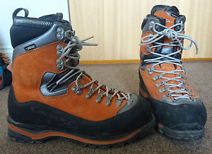 aku mountaineering boots