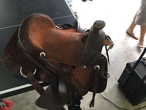 billy cook saddle 17" Wide used on a draft horse