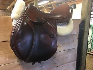 Prestige Meredith 18" Saddle In Excellent Condition