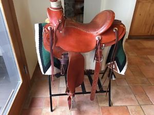 Used McCall Western Holly Wade Saddle Extra Wide 16" Seat