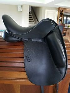 Excellent Custom Saddlery Icon Star Dressage saddle 17" Monoflap buffalo