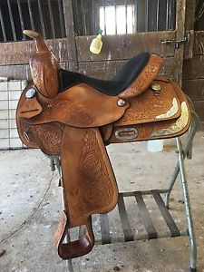 14.5" Circle Y show saddle