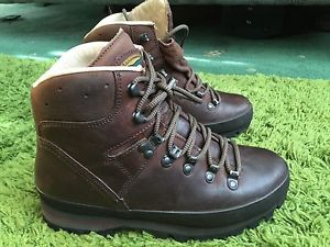 Meindl Ladies Leather Mountain Boots