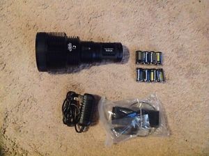 Nitecore tm36 lite with 8 cr123a batteries