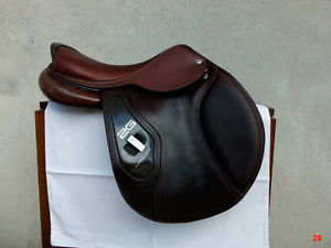 2011 CWD Luxury French Jumping Saddle Gorgeous Brown 17"