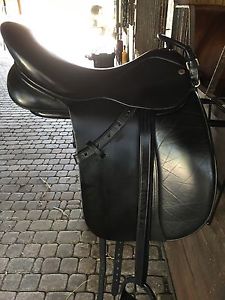 Klimke Miller Dressage Saddle 18.5"