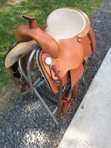 17" New Used Western All Around Roping Saddle Action
