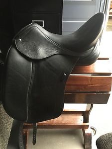Infinity II Dressage Saddle- New!!