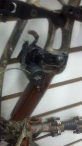 Hoyt Nitrum 30 Compound Bow Pkg