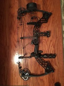 Mathews Z7 Extreme Tactical 70/30 Compound Bow, Bare Bow Only