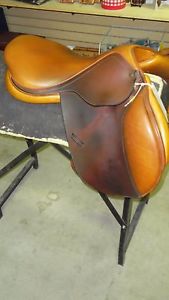 18" BEVAL WIDE STANFORD HUNTER JUMPER ENGLISH SADDLE