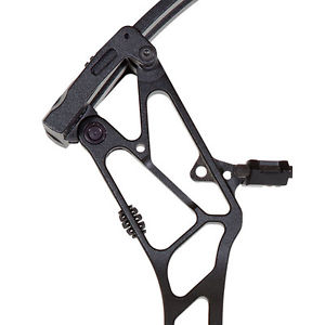 Bear Archery BR33 Compound Bow 55-70# RH Shadow Series Compound Bow