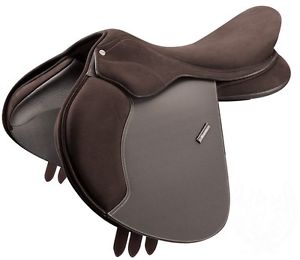Wintec Pro Jump Saddle with CAIR Brown - 17 Inch - Easy Fit Solution