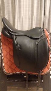 Smith Worthington Stellar Dressage saddle 18"