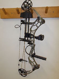 Brand New 2016 Bear Threat RH 70# Camo RTH Package
