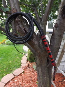 BULL WHIP 8 FT "GAMBLER" BLACK/RED CUSTOM KANGAROO LEATHER BULLWHIP