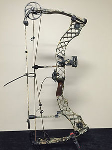 MATHEWS LOST CAMO HELIUM COMPOUND BOW PACKAGE WITH ACCESSORIES 28.5''-70#