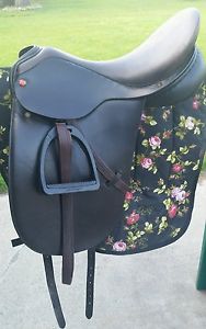 Beautiful Albion dressage saddle PACKAGE!!!!!!