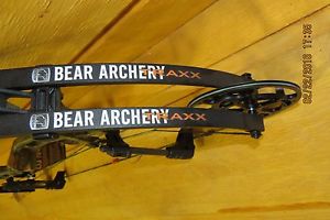 BEAR Archery Traxx - RH - Camo 70lbs