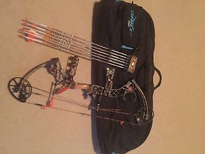 Mathew's Monster Chill-R Compound Bow BUNDLE L/H 70# with Quiver, Site,Rest, etc