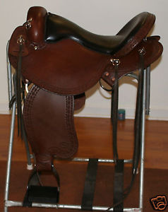 Trail Lite Endurance Saddle by Jays Custom Leather 18" Seat, 26 lbs, $1,095 New