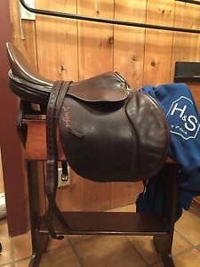 Jimmy Wofford 18" Cross Country  Exclusive English Jumping Saddle H&S