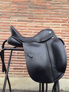 Trilogy Amadeo Elite Dressage Saddle 17.5 W