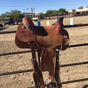 15.5 Cactus roping saddle