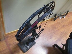 Bow Tech RPM 360 RH,70 lb, 28" Black