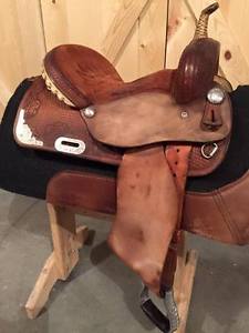 14 inch Courts Barrel Saddle