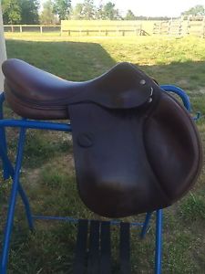 Amerigo Vega Close Contact English Saddle