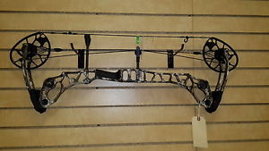 Mathews Halon 6 60" 28" Lost Camo Right Hand 85%