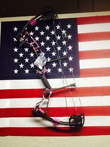 Darton Exciter compound bow in next G-1 Vista muddy girl or shadow black